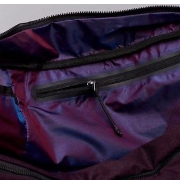 NWT Nike Black legendary large club bag! - Picture 5 of 8